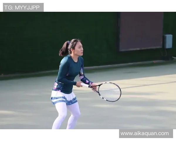 杨芳独家分享网球心得与技巧助你提升球技的秘密秘籍